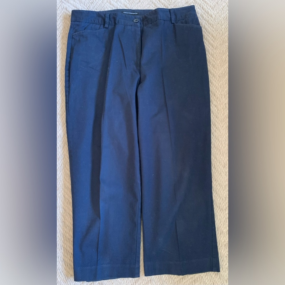 COUNTERPARTS | 12 | navy blue capris 97% cotton 3% spandex